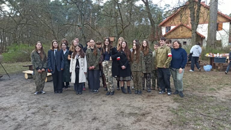 Pieszy rajd przyrodniczo‑historyczny w ramach projektu „Silni Polską” – etap III