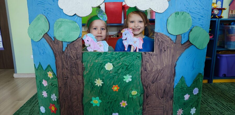 Gwiazdki kończą Ogólnopolski Projekt Edukacyjny “W tekturowym świecie dobrze bawić się będziecie”